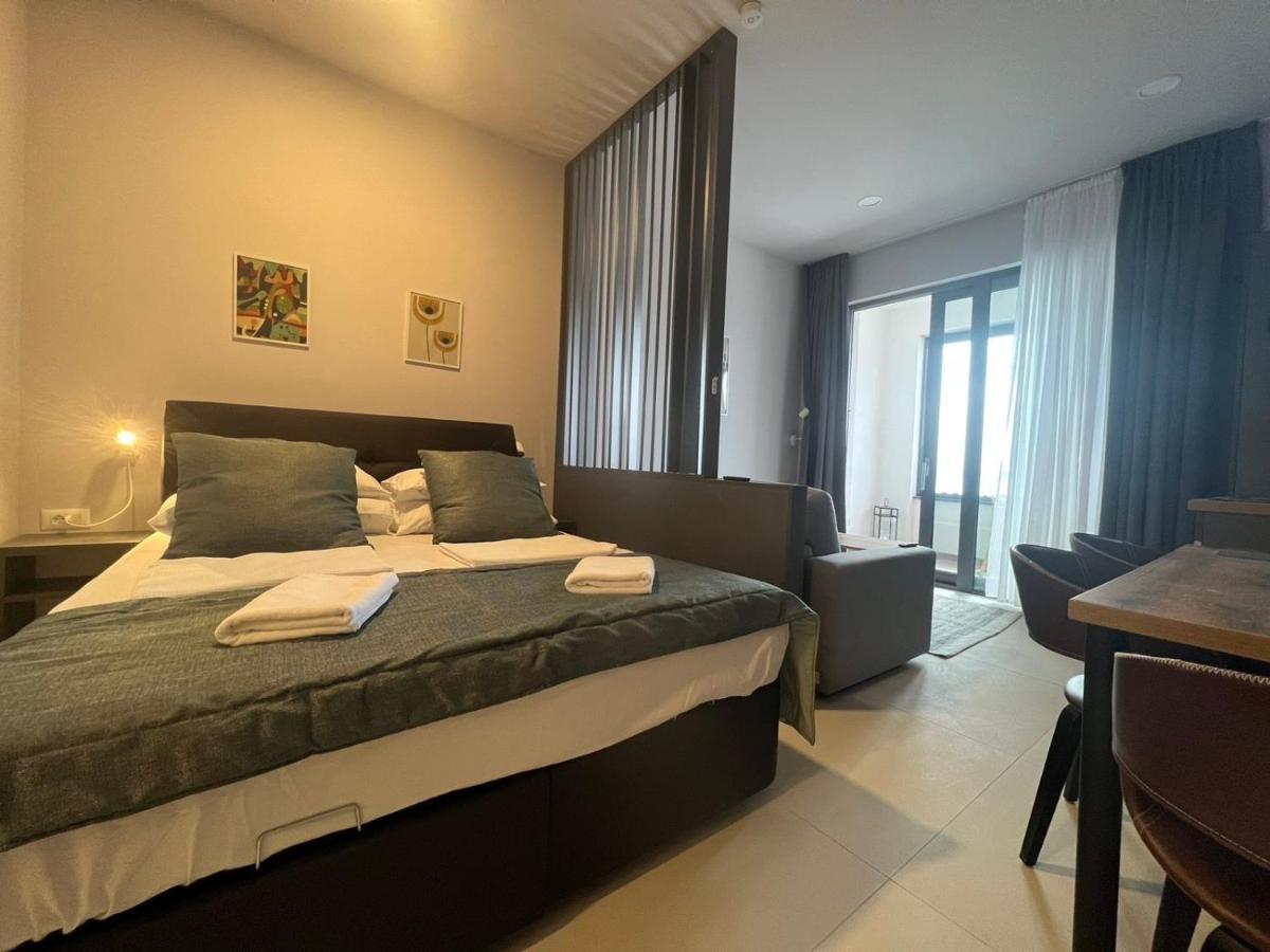 Villa Dinora Makarska Exterior foto